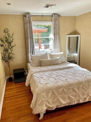 3 Schlafzimmer, Reisekinderbett, kostenloses WLAN, Bettwäsche