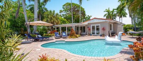 Outdoor pool, a heated pool