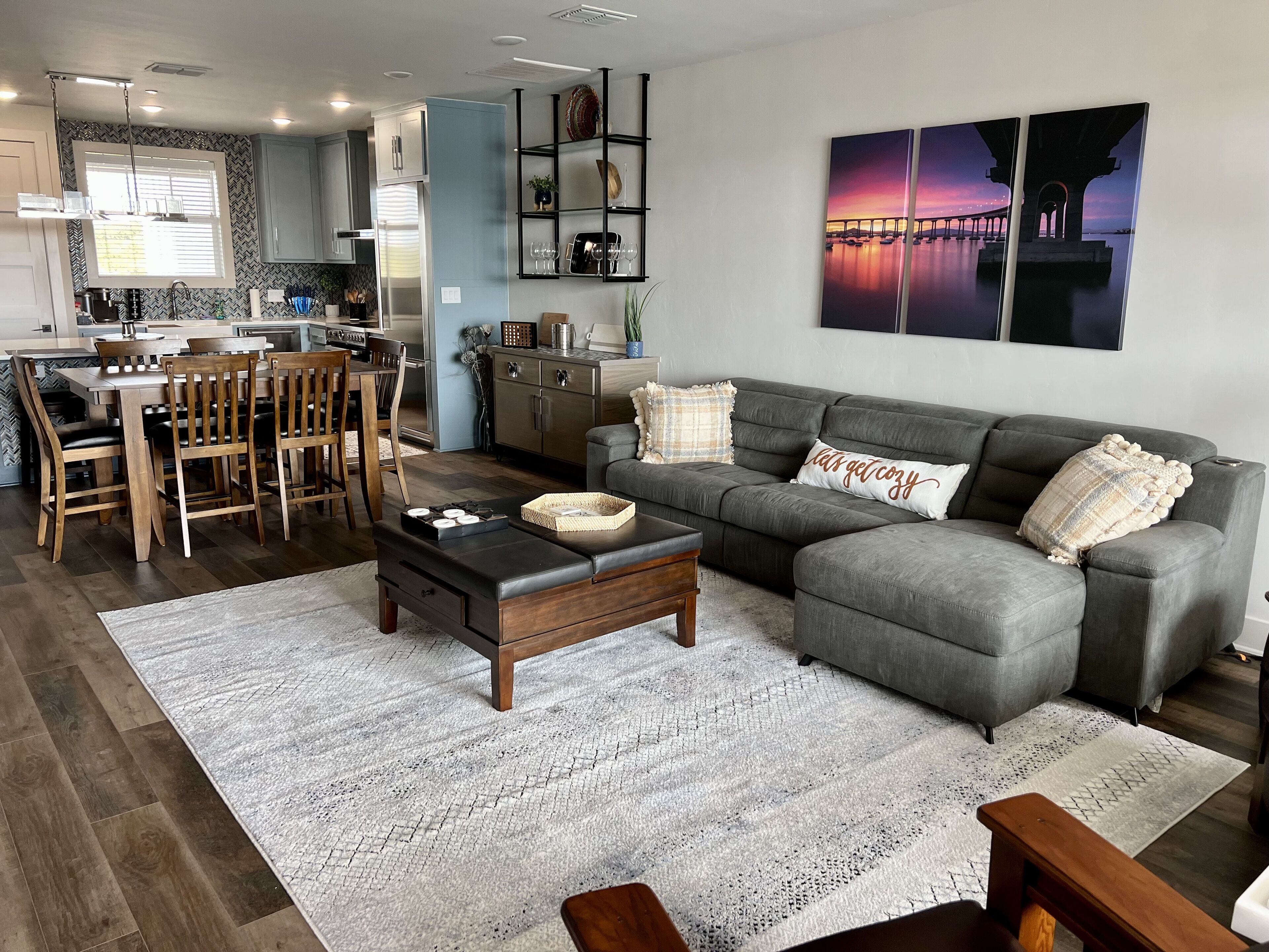 智能电视、壁炉