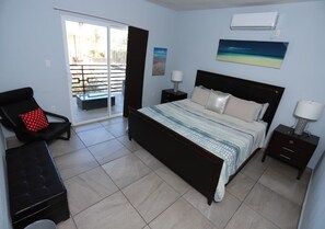 5 Schlafzimmer, Zimmersafe, Bügeleisen/Bügelbrett, WLAN