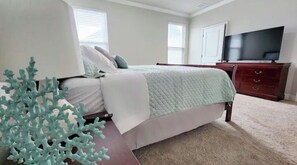 4 bedrooms - Beautiful Modern 4bd/3ba : Family Fun Game Room (Pensacola)