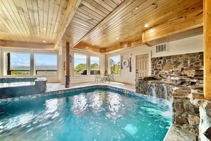 Piscina interna, piscina aquecida