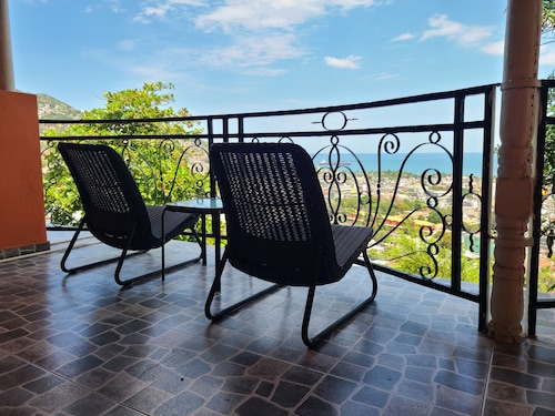 Habitation Des Lauriers