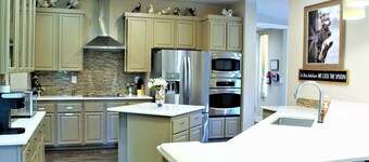 The Escape -Family friendly, Close to Fiesta Texas