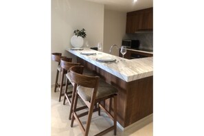 Dining - Sunset Suite (Cabo San Lucas)