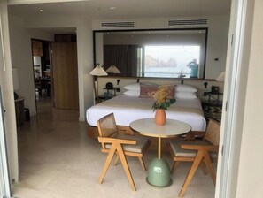 3 bedrooms, Internet