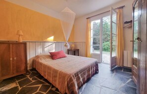 5 bedrooms, free WiFi