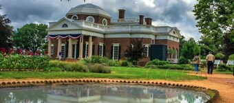 Relaxing Wintergreen Chalet