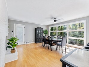 Dining - Perfect 5BR By Campus | Game Room + 2 Kitchens (Athens)