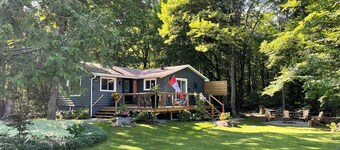 Northern Cottage with Hot Tub, Trent Lakes