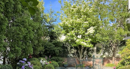 1-bedroom in the Borough, just steps to the water