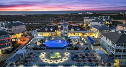 Pointe West Family Beach + 2 Resort Pools