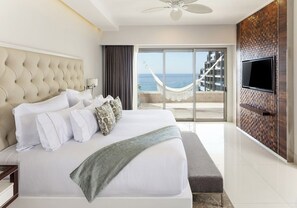 2 habitaciones, caja de seguridad en la habitación y escritorio 