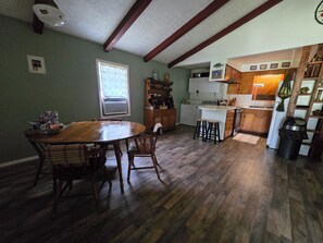 Dining - Take a break and unwind on our waterfront screened in porch (Florien)