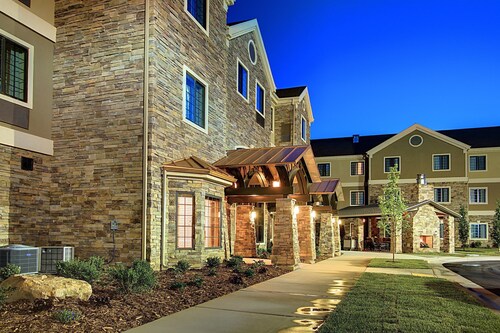 Studio Suite | Free Breakfast + Pool, Hot Tub