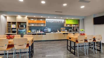 Free daily buffet breakfast