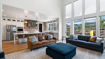 TV connectée, cheminée, jeux vidéo