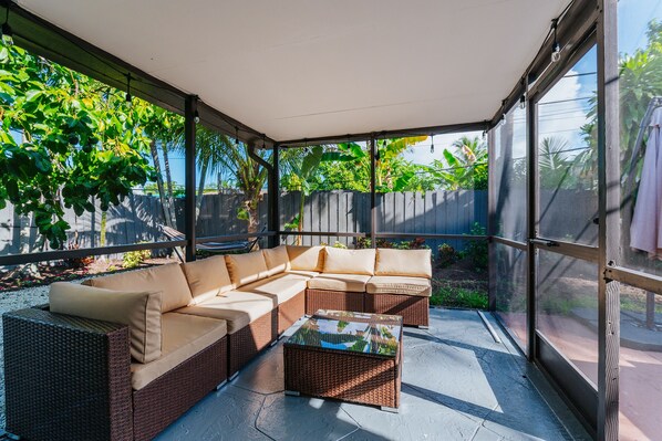 Terrace/patio - Beach House- BBQ, Patio, Hammock, Family-friendly (Fort Lauderdale)