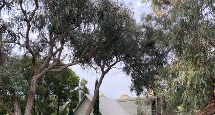 Harry's Cottage Red Hill