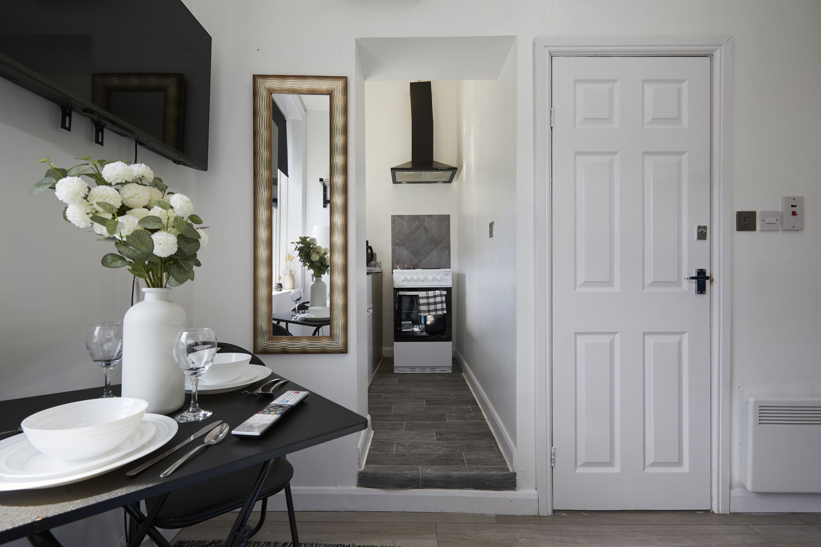 컴포트 스튜디오, 앙스위트 | 다이닝