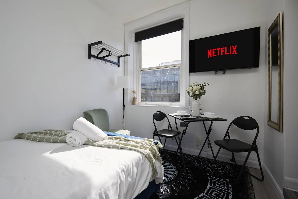 Comfort Studio, Ensuite | Dining
