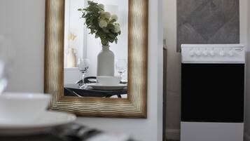 Comfort Studio, Ensuite | Dining