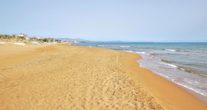 Superbe maison Ă  Triscina avec WiFi