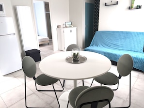 Dining - La Roche Bleue - 100m plage - Parking (La Bernerie-en-Retz)
