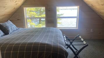 4 bedrooms, desk, iron/ironing board, travel crib