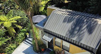 Beautiful Apartment Surrounded by Native Bush