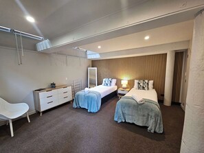 1 bedroom, iron/ironing board, travel cot, WiFi
