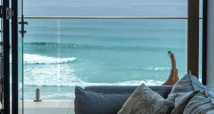 SPECTACULAR "THREE BAYS"