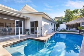 Pool - TWELVE @ 12 Private Central Maroochydore (Maroochydore)