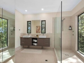 Bathtub, hair dryer, towels