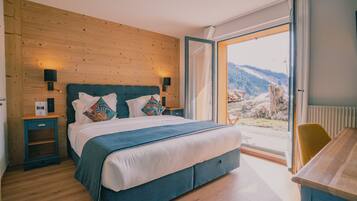 Deluxe Room | 1 bedroom, premium bedding, memory foam beds, minibar