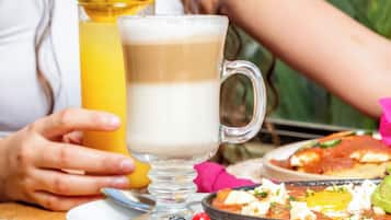 Gratis morgenmad tilberedt efter bestilling hver dag