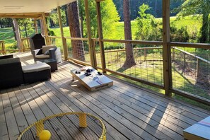 Terrace/patio - Runway Paradise: Relaxing getaway close to town (Zwolle)