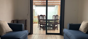 Family friendly accommodation  with 12 beds, garage and garden in zona 14
