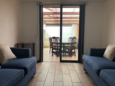 Family friendly accommodation  with 12 beds, garage and garden in zona 14
