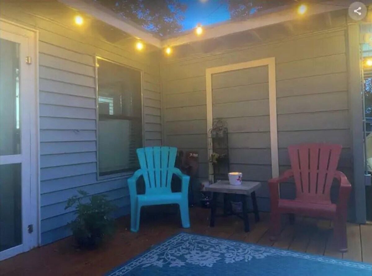 Photo 28 of --LOW HOST FEES-- Minutes to U.T. /Downtown/Domain