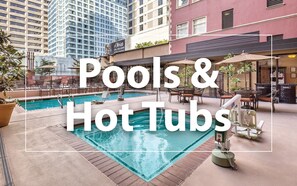 Outdoor pool, a heated pool - The Camlin Resort Studio (Seattle)