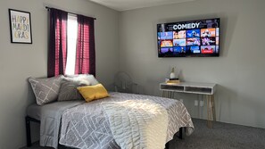 Room - Home Away From Home. Only 20 Minutes From New Orleans (Saint Rose)