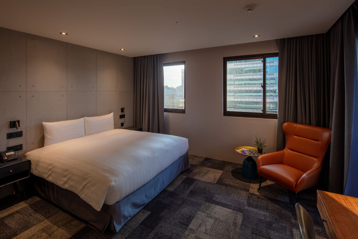 1 slaapkamer, een minibar, een kluis op de kamer, een bureau