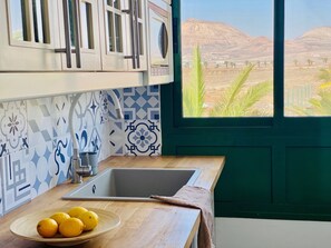 Interior - Canaryislandshost l Sea View (Puerto del Carmen)