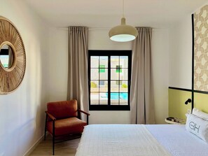 1 habitación, tabla de planchar con plancha, wifi y ropa de cama 