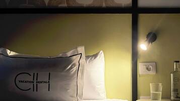 1 chambre, fer et planche à repasser, Wi-Fi, draps fournis