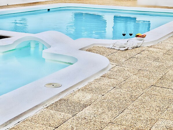 Pool - Canaryislandshost l Sol Lanzarote (Puerto del Carmen)