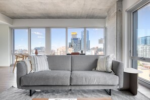 Televisión, estéreo