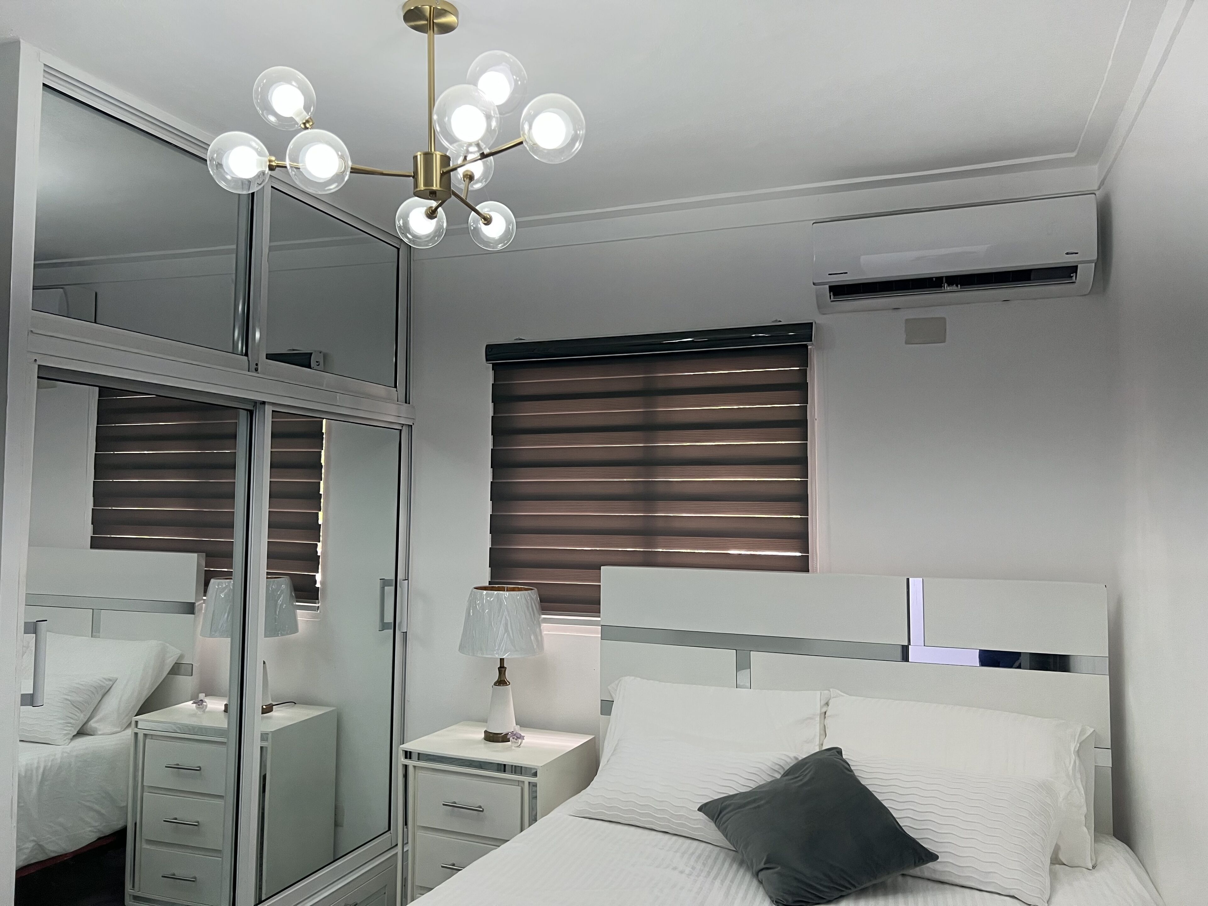 2 dormitorios, tabla de planchar con plancha, wifi gratis y ropa de cama