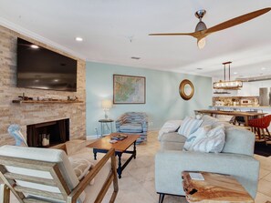 TV - Gorgeous Ocean Views from Balcony (Tybee Island)